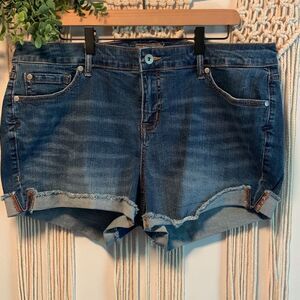 TORRID Women’s Cuffed Stretch Denim Jean Shorts Women’s Plus Size 18